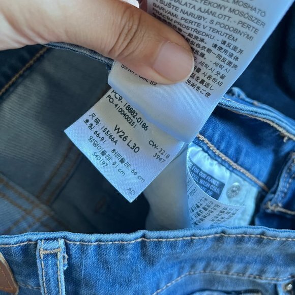 LEVIS 721 HIGH RISE SKINNY WOMEN'S JEANS BLUE WOMENS SIZE 26 W26 L30 PANTS - Picture 9 of 9